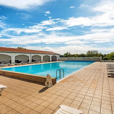 Awesome In With Heated Swimming Pool * Tranekær